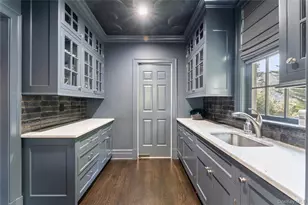 217 Rock Creek Ln, Scarsdale, NY 10583 - Photo 4