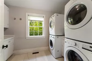 217 Rock Creek Ln, Scarsdale, NY 10583 - Photo 24