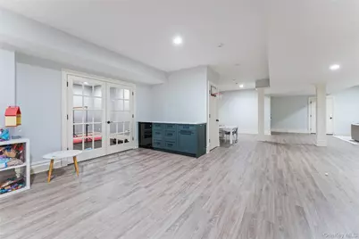 217 Rock Creek Lane, Scarsdale, NY 10583 - Photo 26