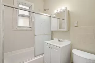 1036 Metcalf Ave, Bronx, NY 10472 - Photo 16