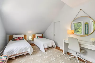 17A Oak Meadow Lane, Bellport, NY 11713 - Photo 20