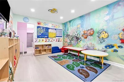 726 Manor Court, Brooklyn, NY 11235 - Photo 2