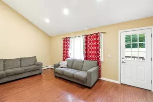 214 Tree Ave, Central Islip, NY 11722 - Photo 18