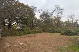 27 E Hamilton Ave, Massapequa, NY 11758 - Photo 8