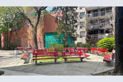 142-05 Roosevelt Avenue #204, Flushing, NY 11354 - Photo 4