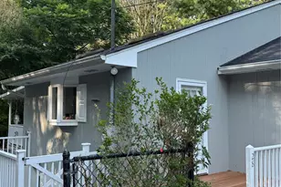 28 Apple Rd, Southampton, NY 11968 - Photo 4