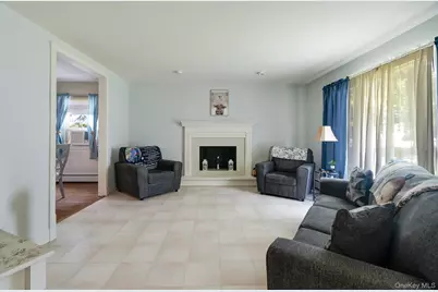 156 Bart Drive, Poughkeepsie, NY 12603 - Photo 8