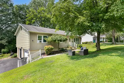 156 Bart Drive, Poughkeepsie, NY 12603 - Photo 2