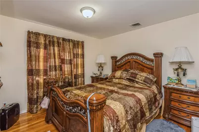 347 Bayville Avenue, Bayville, NY 11709 - Photo 16