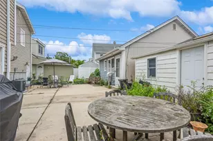 347 Bayville Ave, Bayville, NY 11709 - Photo 4