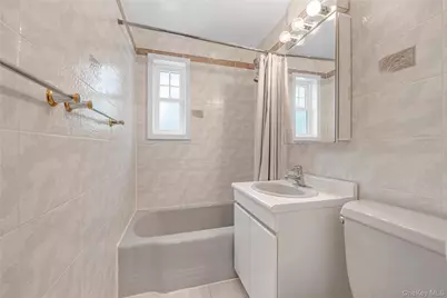 226-09 Union Turnpike #B, Bayside, NY 11364 - Photo 6