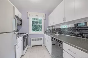 226-09 Union Tpke, Bayside, NY 11364 - Photo 4