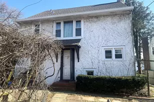 5 Crest Pl, Elmsford, NY 10523 - Photo 4