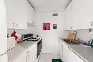 2400 Johnson Ave, Bronx, NY 10463 - Photo 10