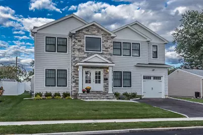 23 Belmont Circle, Syosset, NY 11791 - Photo 1
