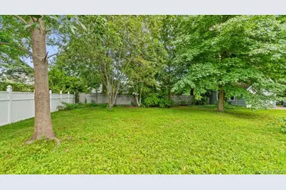 106 Puritan Drive, Port Chester, NY 10573 - Photo 30