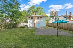 8 Willoughby St, Brentwood, NY 11717 - Photo 8