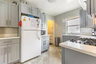 80-15 168th St, Jamaica, NY 11432 - Photo 6