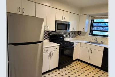 220 Sneden Place #220, Spring Valley, NY 10977 - Photo 4