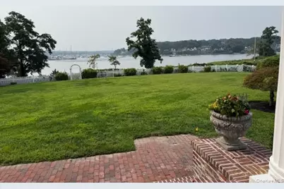 158 E Shore Road, Huntington, NY 11743 - Photo 4
