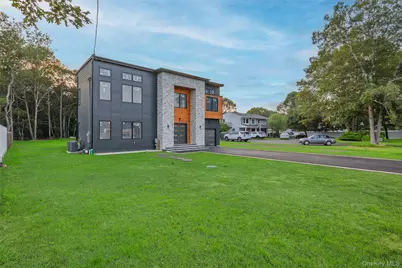 26 Tremont Avenue, Patchogue, NY 11772 - Photo 10