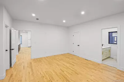 26 Tremont Avenue, Patchogue, NY 11772 - Photo 40