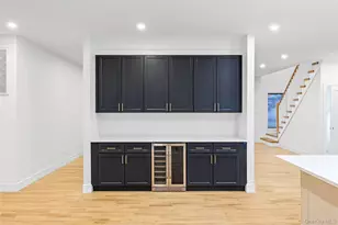 26 Tremont Ave, Patchogue, NY 11772 - Photo 36