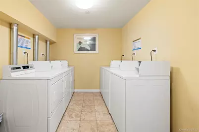 12206 25th Avenue #2A, College Point, NY 11356 - Photo 16