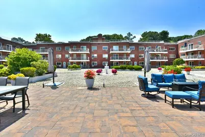 320 E Shore Road #2-A, Great Neck, NY 11023 - Photo 16