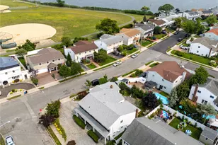 3843 Sally Ln, Oceanside, NY 11572 - Photo 36