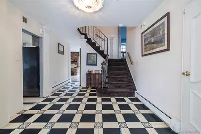 3843 Sally Lane, Oceanside, NY 11572 - Photo 4