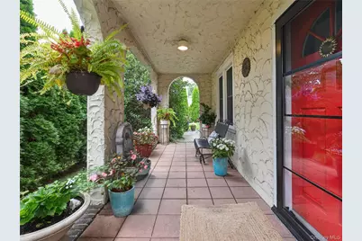 23 Fraser Street, Pelham, NY 10803 - Photo 2