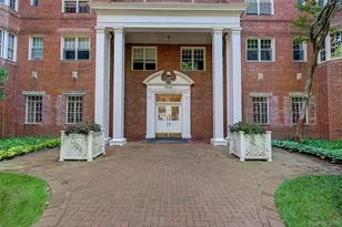 77-14 113th St, Forest Hills, NY 11375 - Photo 16