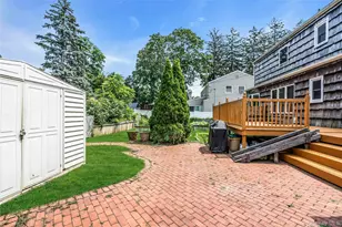 639 Townline Rd, Hauppauge, NY 11788 - Photo 4