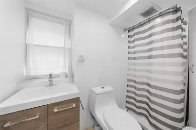 9 Willow Street, Glen Cove, NY 11542 - Photo 22