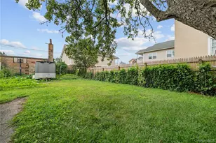 9 Willow St, Glen Cove, NY 11542 - Photo 26