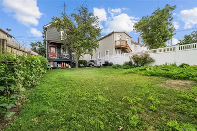 9 Willow Street, Glen Cove, NY 11542 - Photo 28