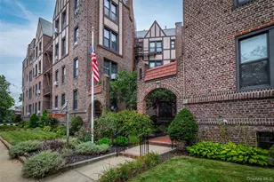 12 Hempstead Ave, Rockville Centre, NY 11570 - Photo 2