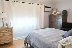 43-30 248th St, Little Neck, NY 11363 - Photo 16