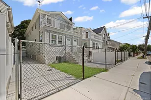 188-21 118th Ave, Saint Albans, NY 11412 - Photo 2