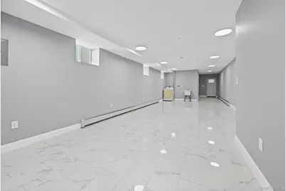 18821 118th Avenue, Saint Albans, NY 11412 - Photo 20