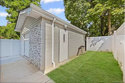 18821 118th Avenue, Saint Albans, NY 11412 - Photo 24