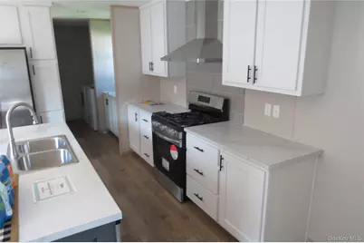 723 Beekman #35, Hopewell Junction, NY 12533 - Photo 4