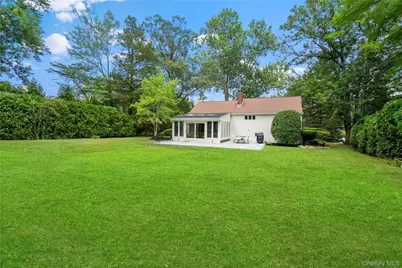 7 Meriden Place, Melville, NY 11747 - Photo 22