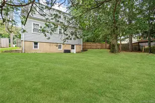 25 Hillside Ave, Woodbury, NY 11797 - Photo 26