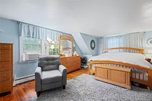 25 Hillside Ave, Woodbury, NY 11797 - Photo 14