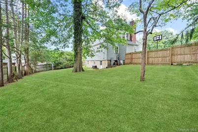 25 Hillside Avenue, Woodbury, NY 11797 - Photo 22