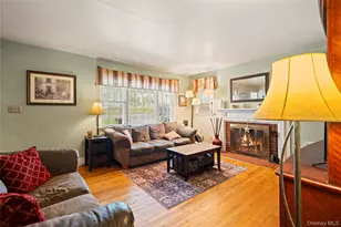 25 Hillside Ave, Woodbury, NY 11797 - Photo 8