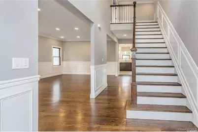 21 Cypress Avenue, Bethpage, NY 11714 - Photo 4