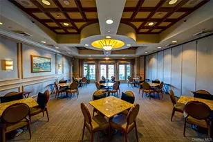 93 Carriage Ln, Plainview, NY 11803 - Photo 34